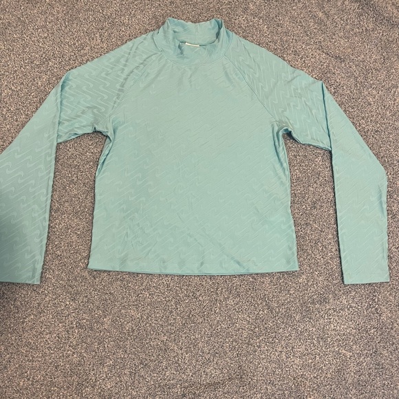 Thin blue Nike, long sleeve - Picture 2 of 4